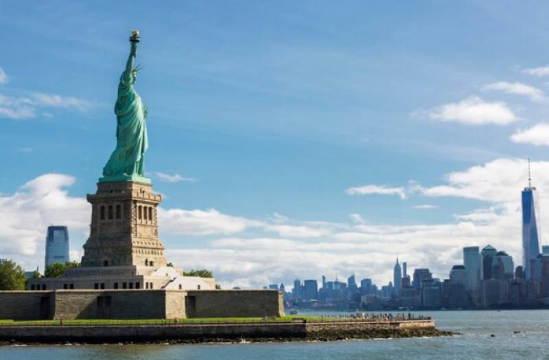 Malaga pushes for year-round New York connection