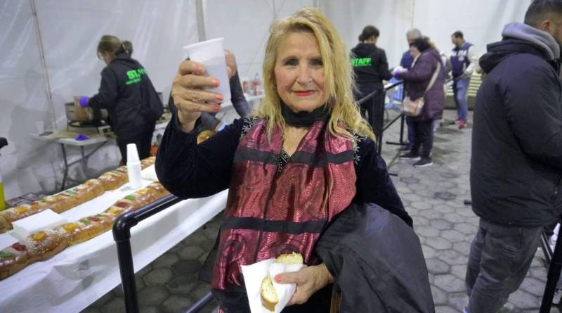 Los Alcázares Roscón cake raises 1,400 euros for charity