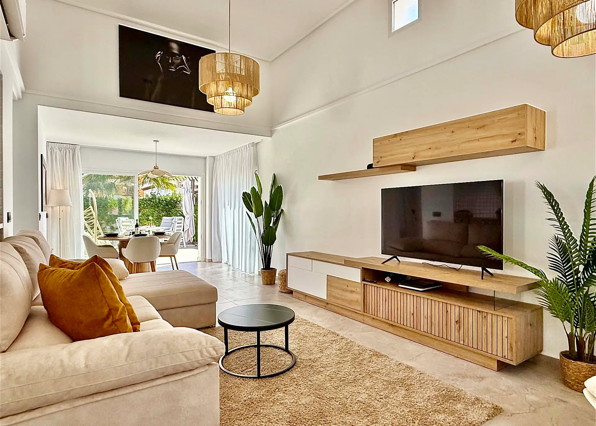 Gorgeous luxury villa with private pool for sale at Mar Menor Golf Resort from Simply Spanish Homes for €365,000