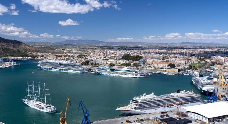 Cartagena heads to Miami cruise fair with record passenger numbers for 2026